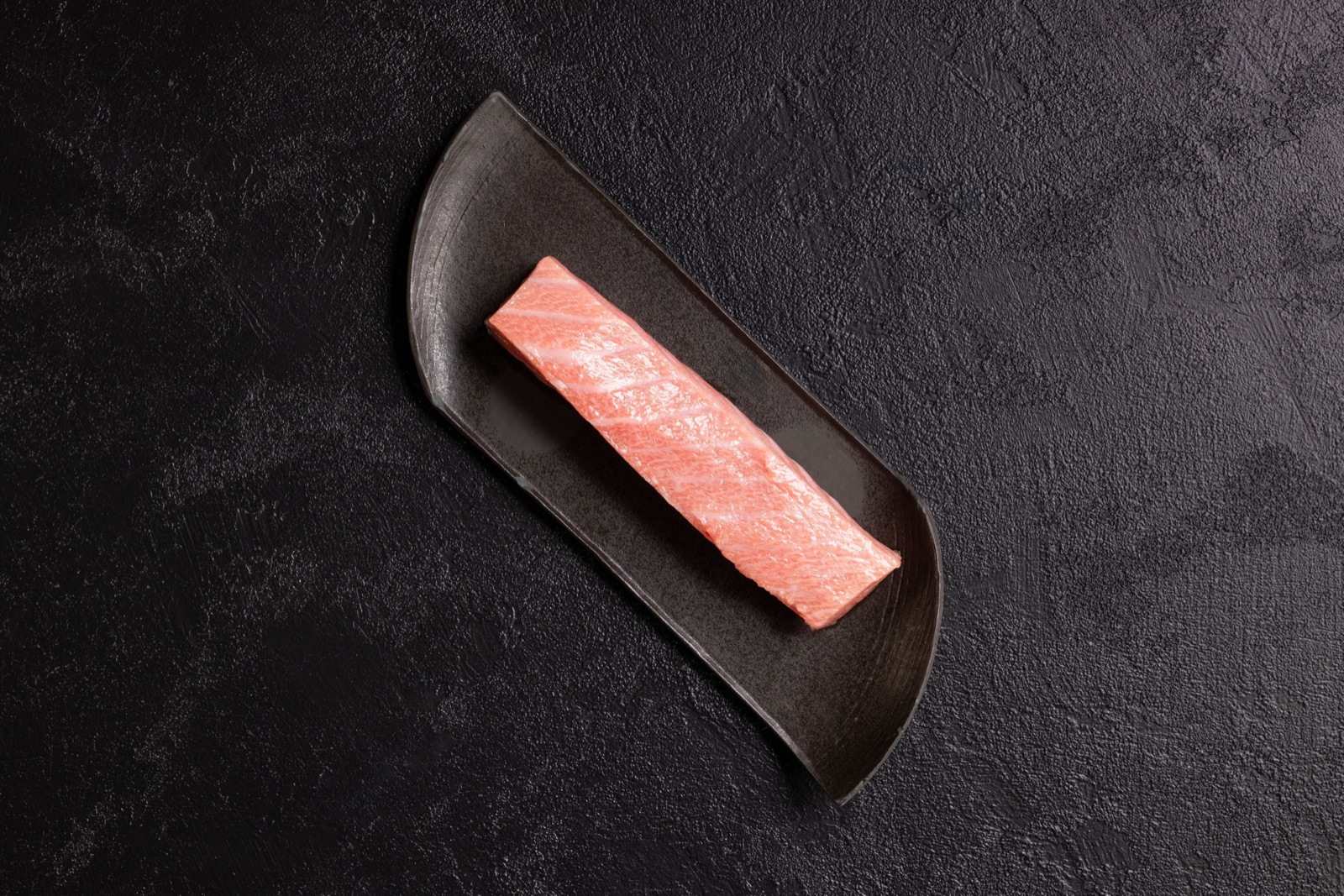 Super-frozen toro saku, Otoro and chutoro from the harakami